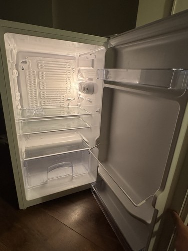 Small white fridge - fridge, (swan
