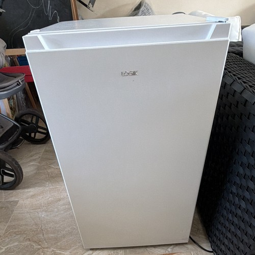 Logik white table top mini - table,