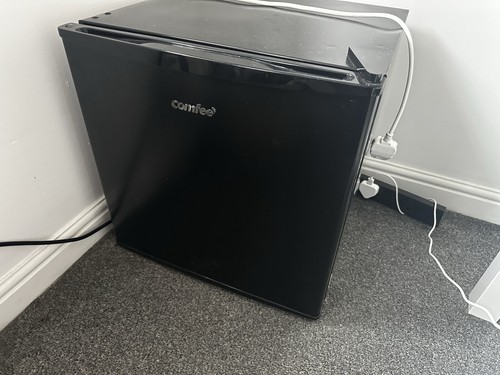 Mini fridge - mini,